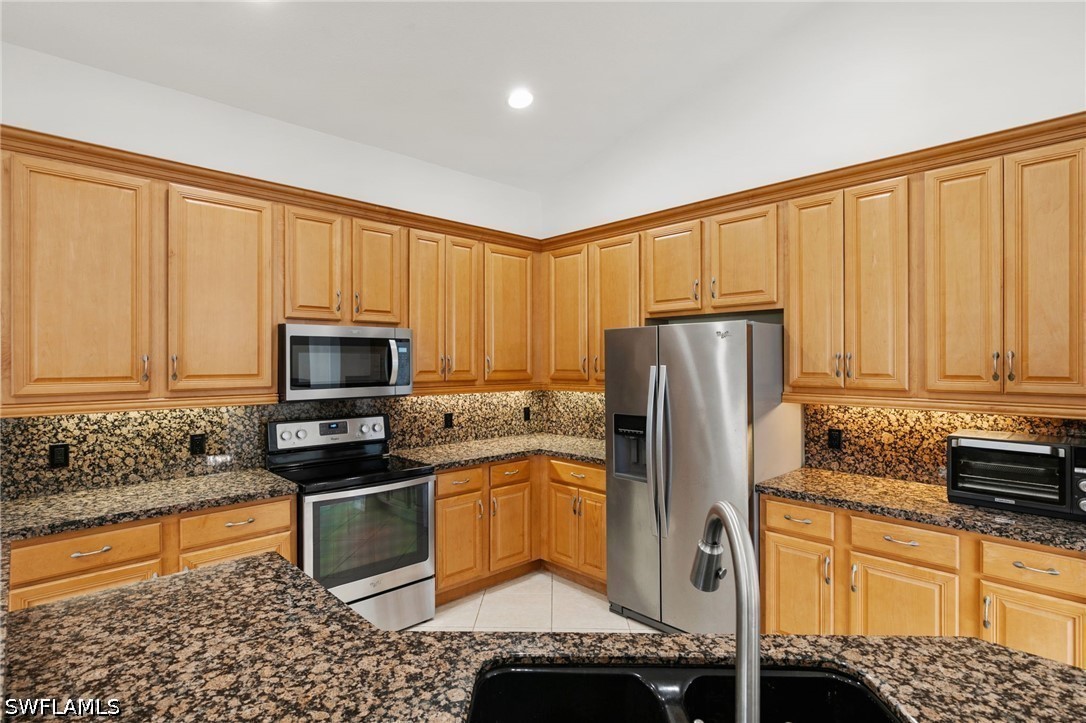 4 Bed Pool Home for Sale in Wilshire Lakes, photo 11