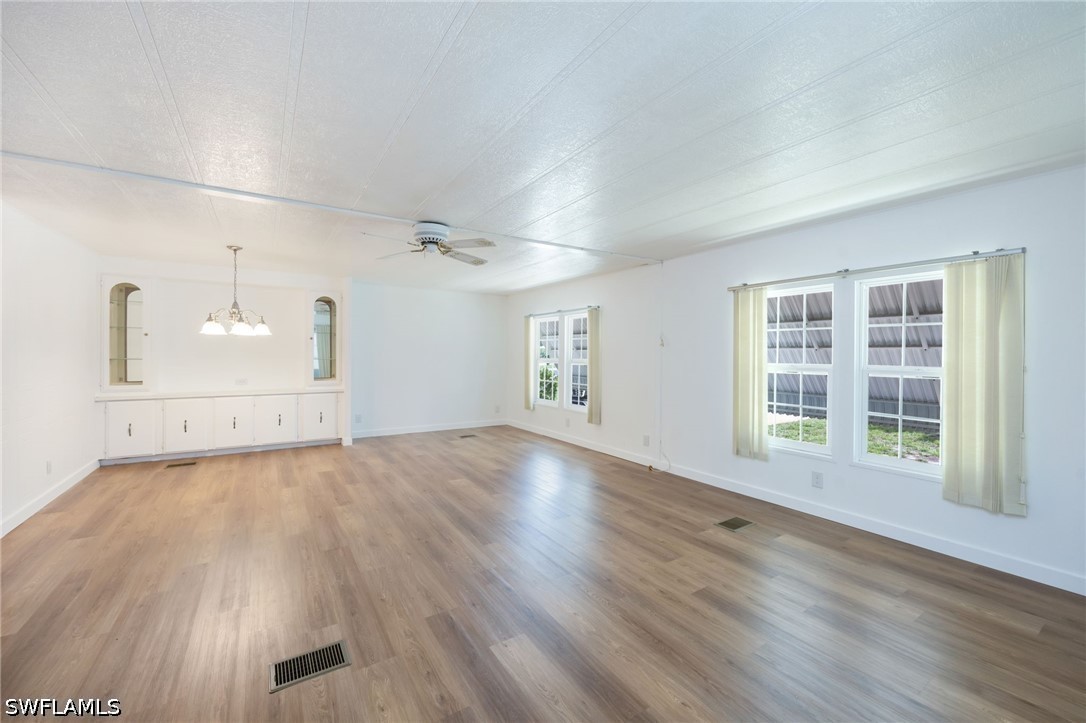 2 Bed ManufacturedHome for Sale in Bonita Springs, photo 11
