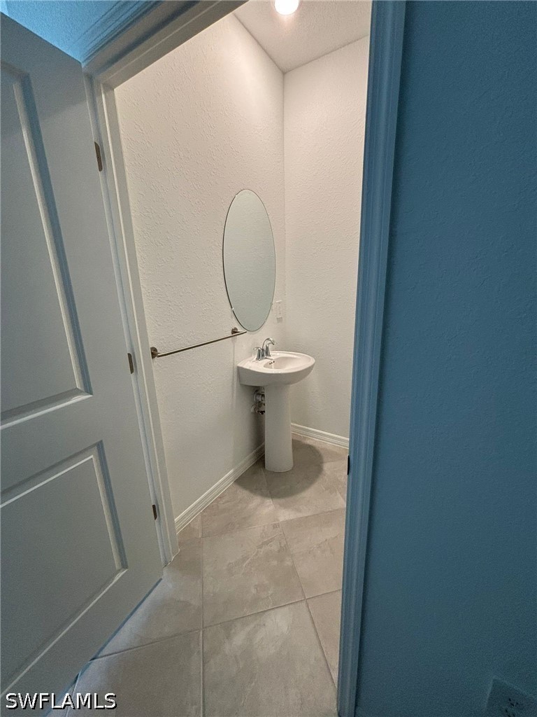 3 Bed Waterfront Home for Sale in Naples, photo 11