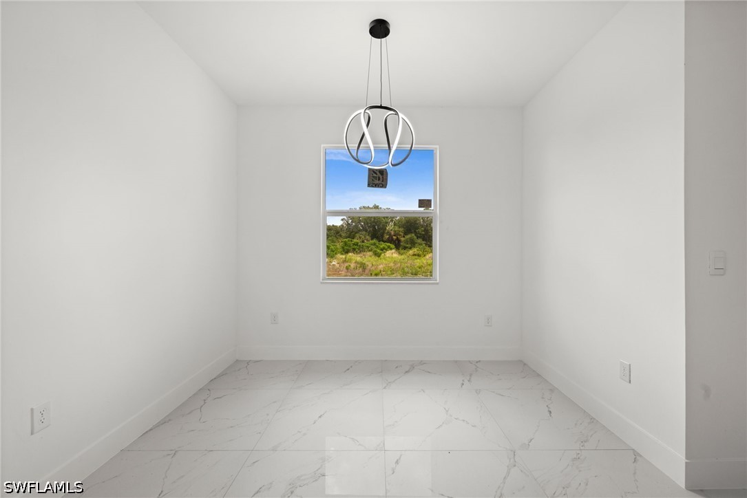 3 Bed SingleFamilyResidence for Sale in Lehigh Acres, photo 11