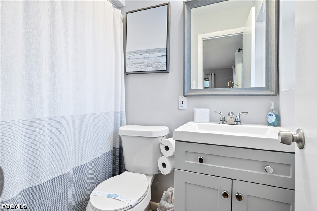 3 Bed Pool Home for Sale in Palmlee Park, photo 11