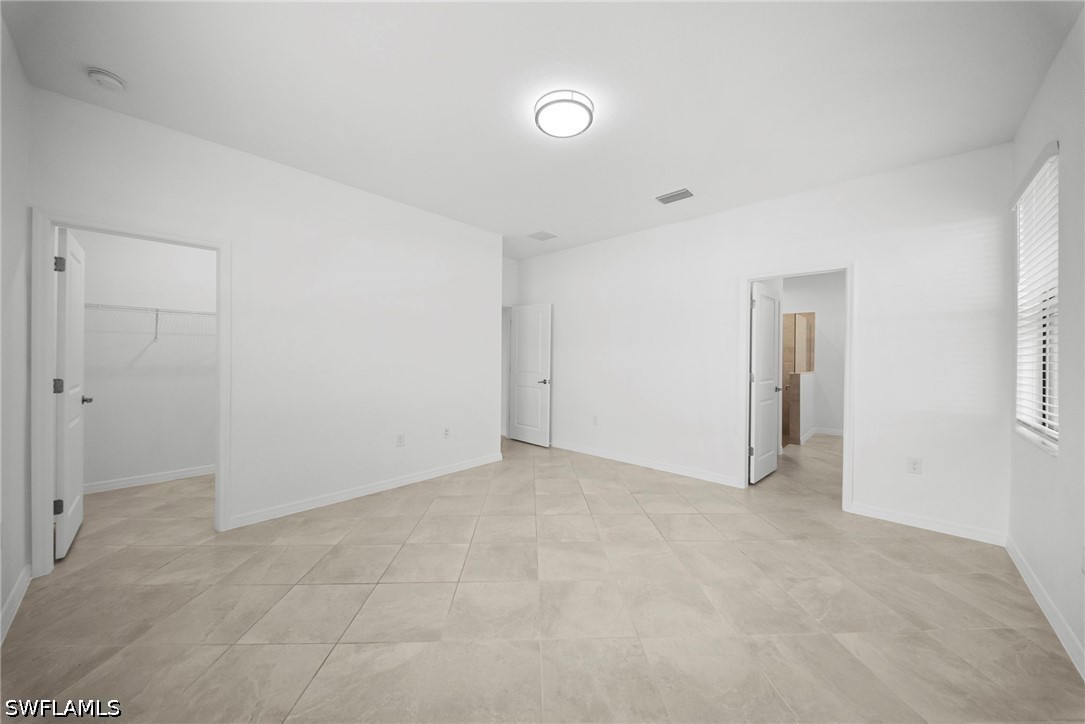 4 Bed SingleFamilyResidence for Sale in Portico, photo 11
