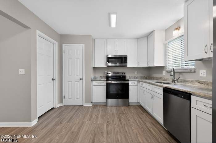 3 Bed SingleFamilyResidence for Sale in Barefoot Bay, photo 11