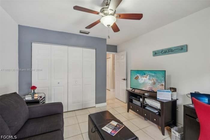 2 Bed SingleFamilyResidence for Sale in Miami, photo 11