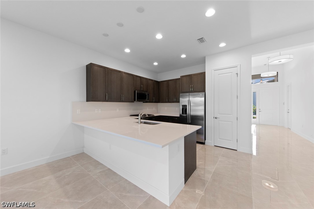 3 Bed SingleFamilyResidence for Sale in Estero, photo 11