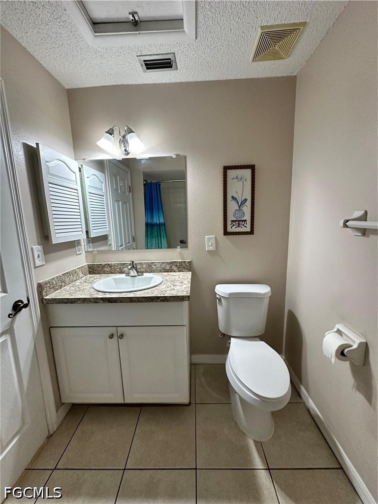 1 Bed Waterfront Home for Sale in Port Charlotte, photo 11