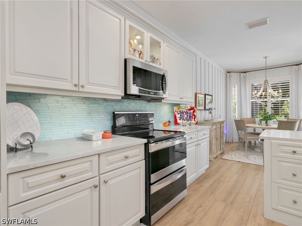 3 Bed Pool Home for Sale in Bella Terra, photo 11