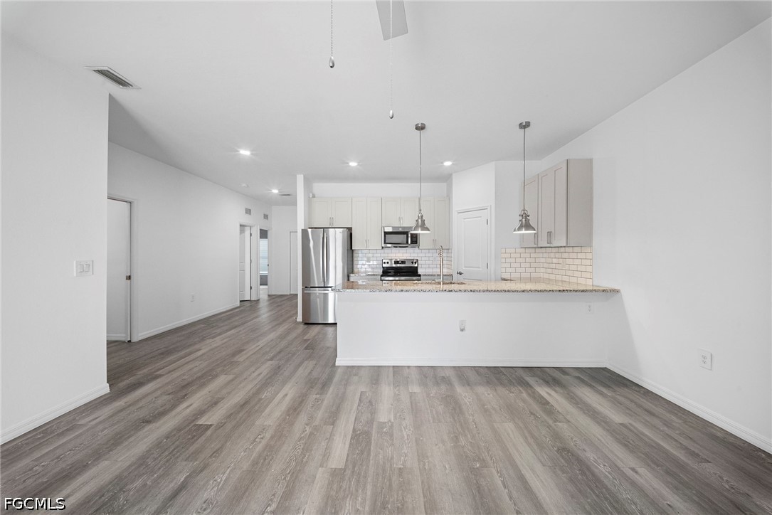 3 Bed Duplex for Sale in Lehigh Estates, photo 11