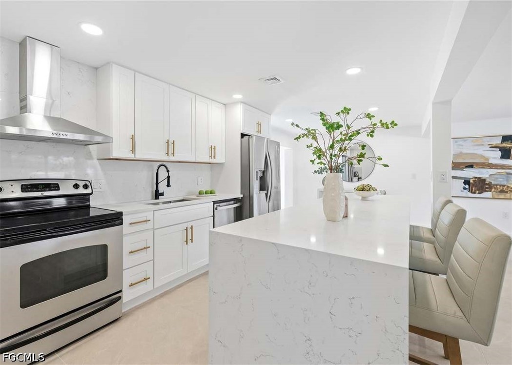 3 Bed SingleFamilyResidence for Sale in Pompano Beach, photo 11