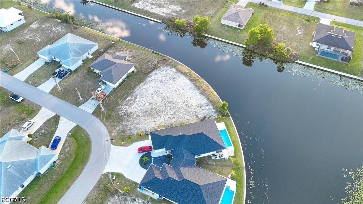 Waterfront Home for Sale in Cape Coral, photo 11
