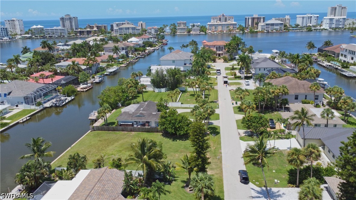 Waterfront Home for Sale in Conners, photo 11