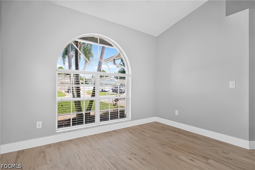 3 Bed Pool Home for Sale in San Carlos Park, photo 11