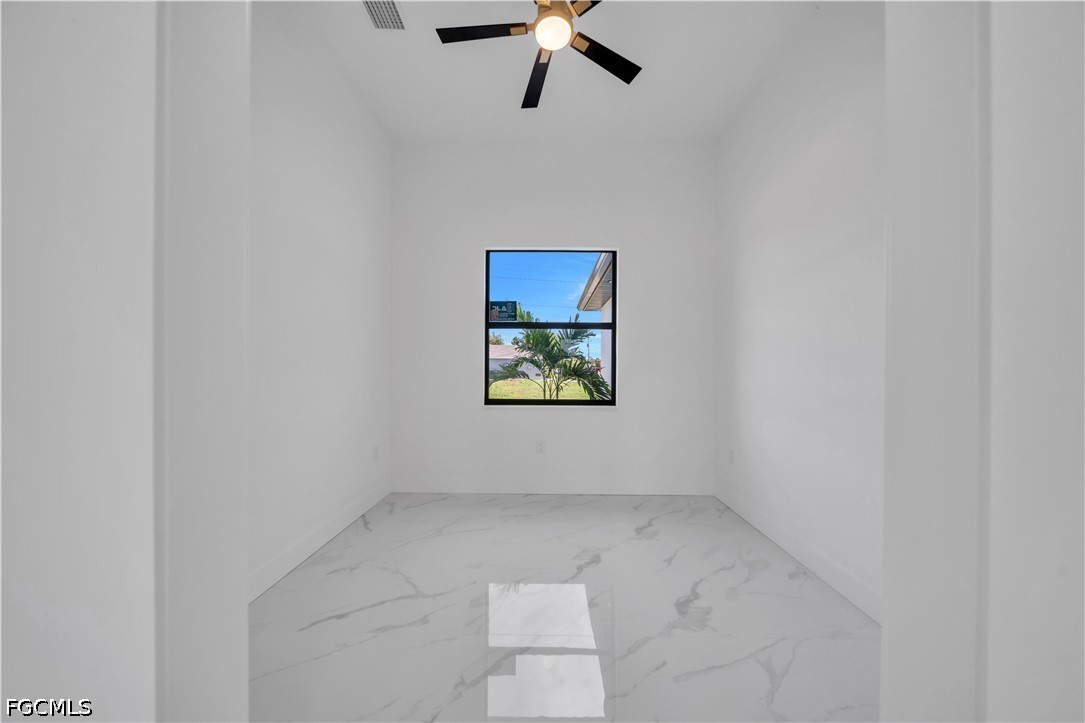3 Bed Waterfront Home for Sale in Lehigh Acres, photo 11