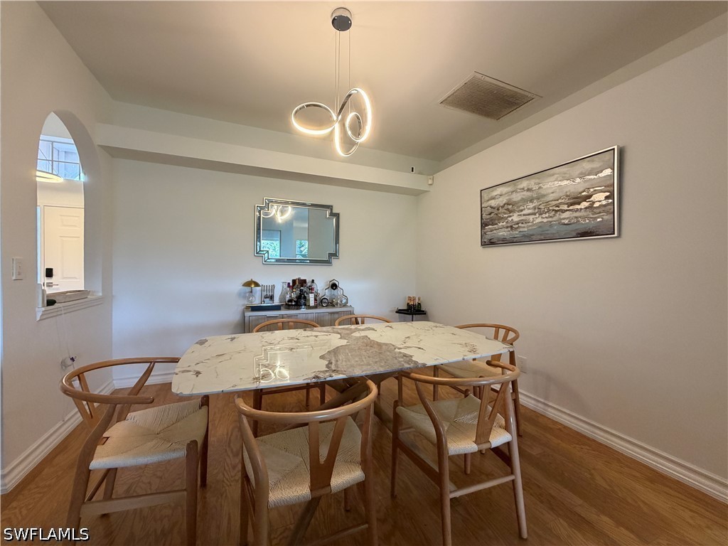2 Bed SingleFamilyResidence for Sale in Naples, photo 11