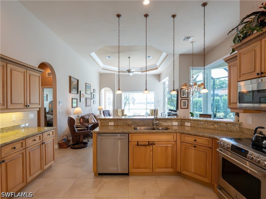3 Bed Pool Home for Sale in Naples, photo 11