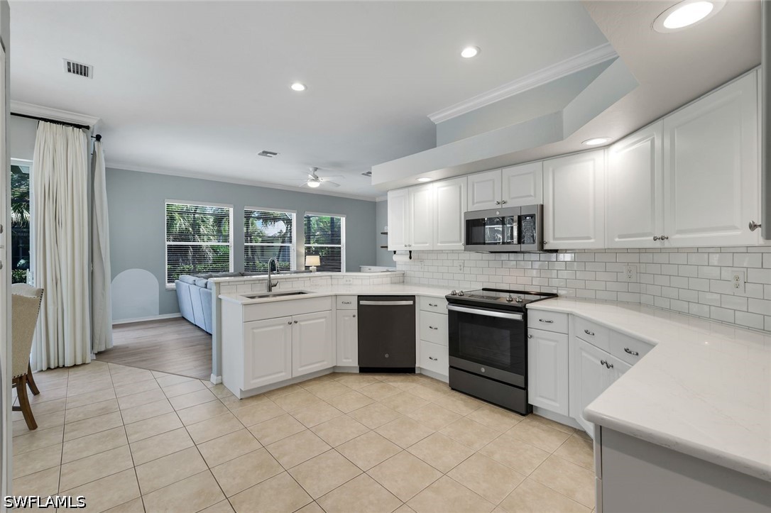 3 Bed Pool Home for Sale in Stonebridge South, photo 11