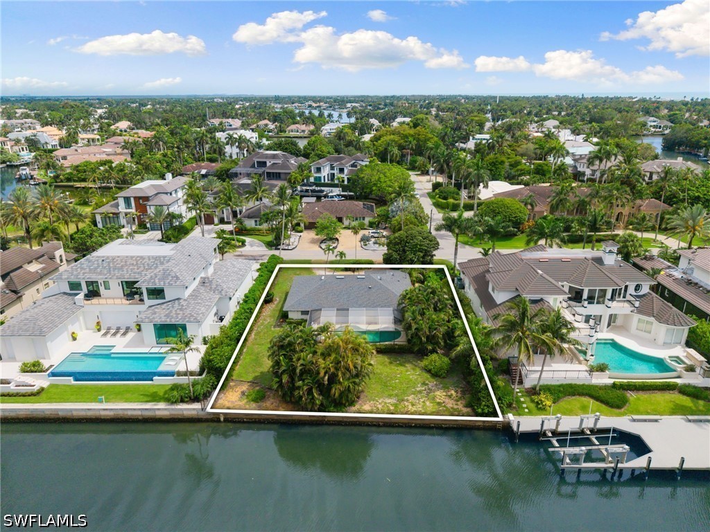 3 Bed Pool Home for Sale in Aqualane Shores, photo 11