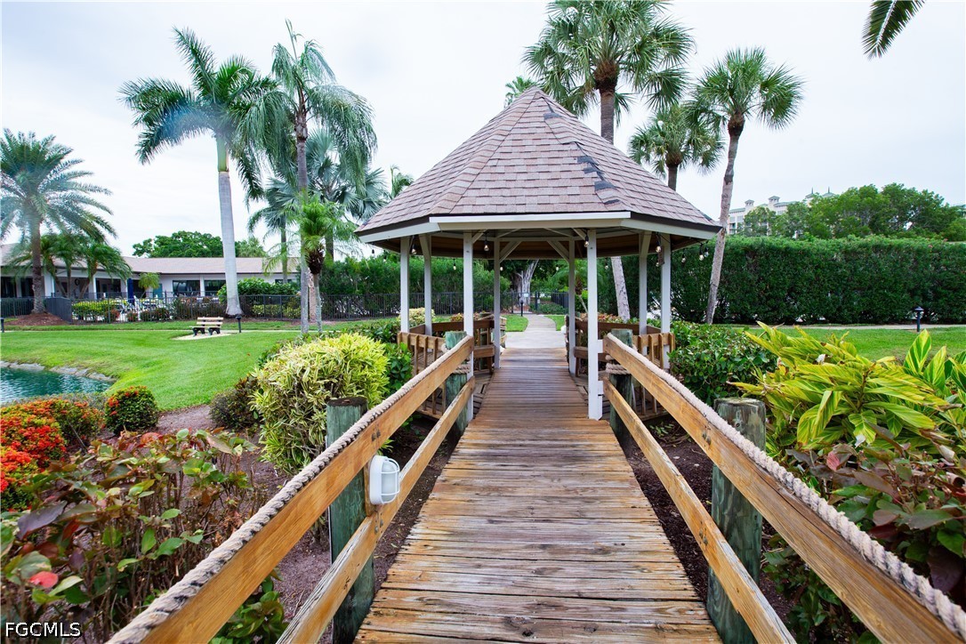 1 Bed Waterfront Home for Sale in Schooner Bay, photo 11