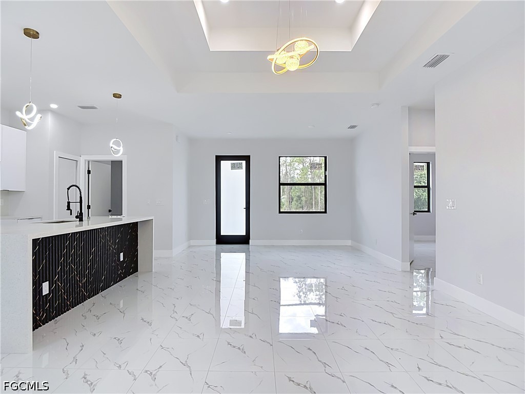 3 Bed SingleFamilyResidence for Sale in Lehigh Acres, photo 11
