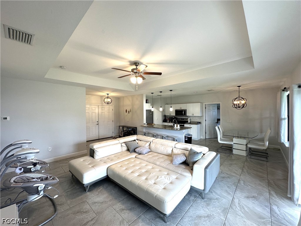 3 Bed SingleFamilyResidence for Sale in Lehigh Acres, photo 11