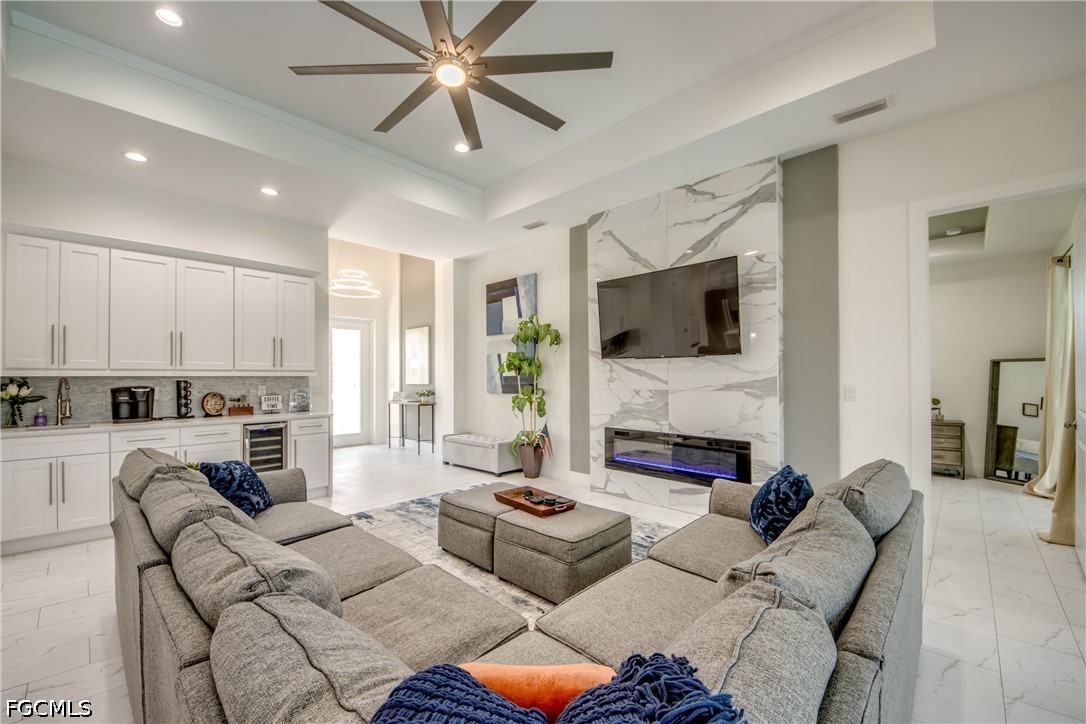 3 Bed Pool Home for Sale in Cape Coral, photo 11