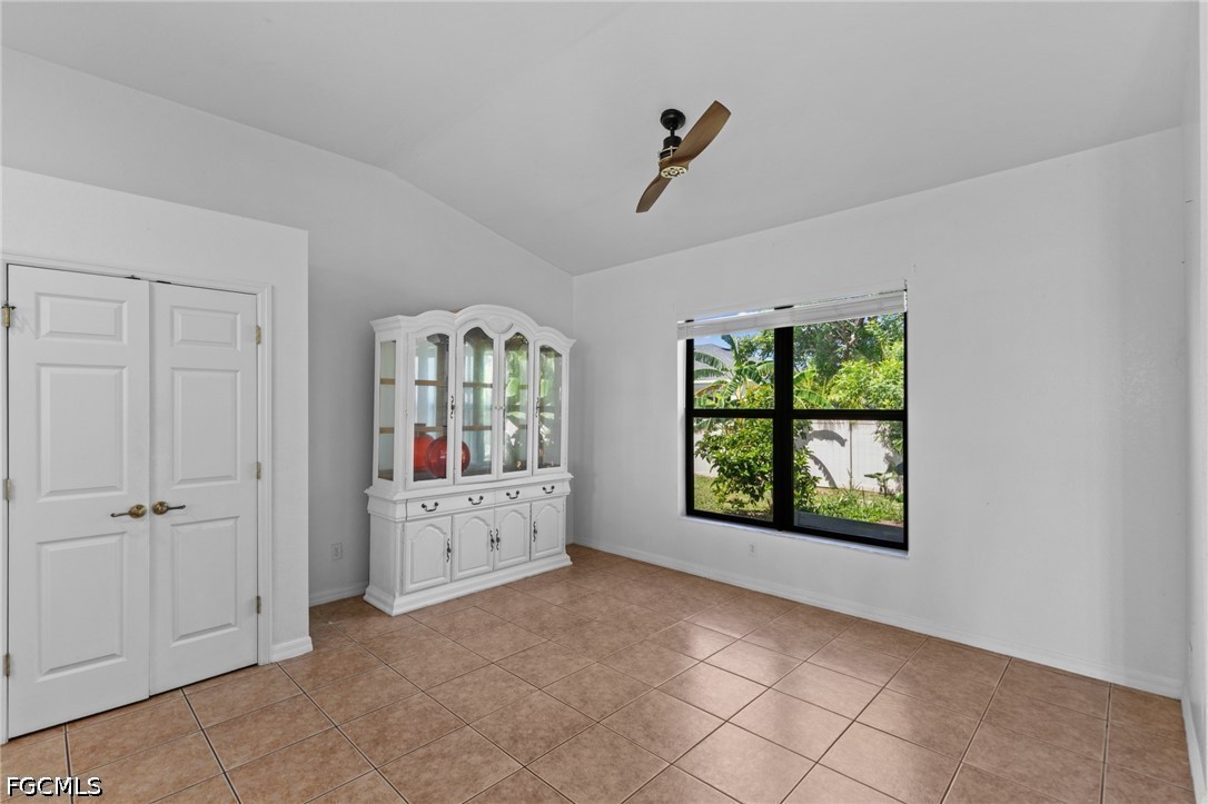3 Bed SingleFamilyResidence for Sale in Cape Coral, photo 11