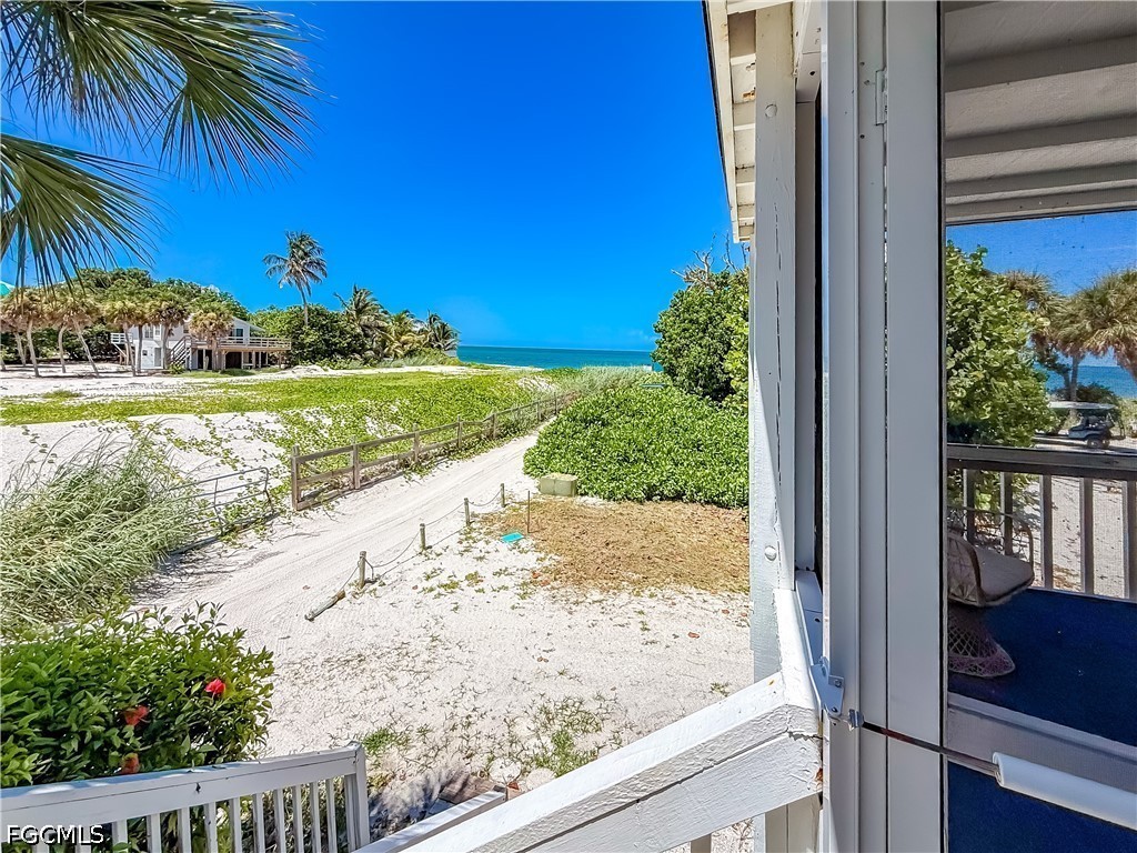 2 Bed SingleFamilyResidence for Sale in Captiva, photo 11