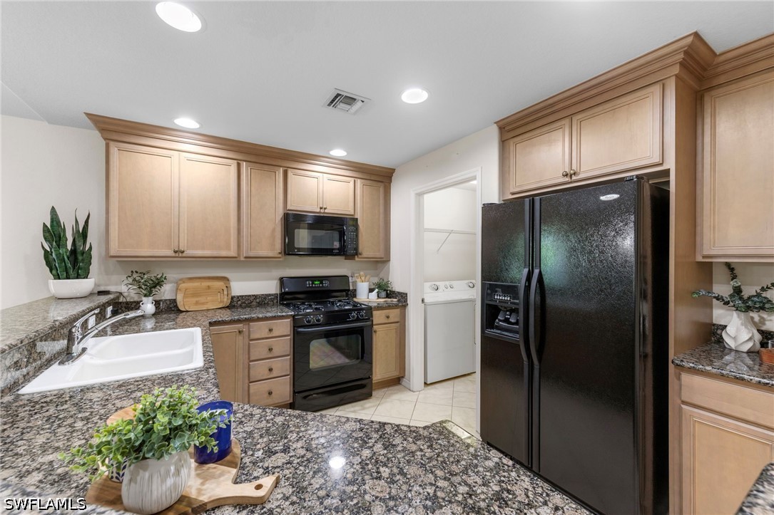 3 Bed SingleFamilyResidence for Sale in Estero, photo 11