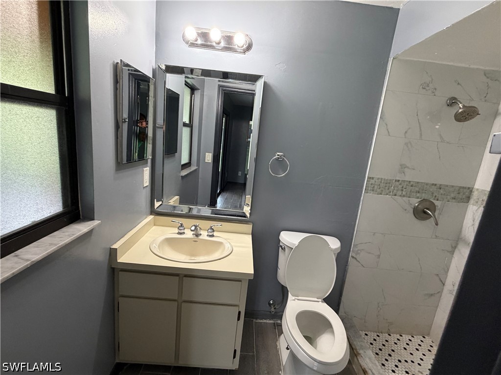 3 Bed SingleFamilyResidence for Sale in Lehigh Acres, photo 11