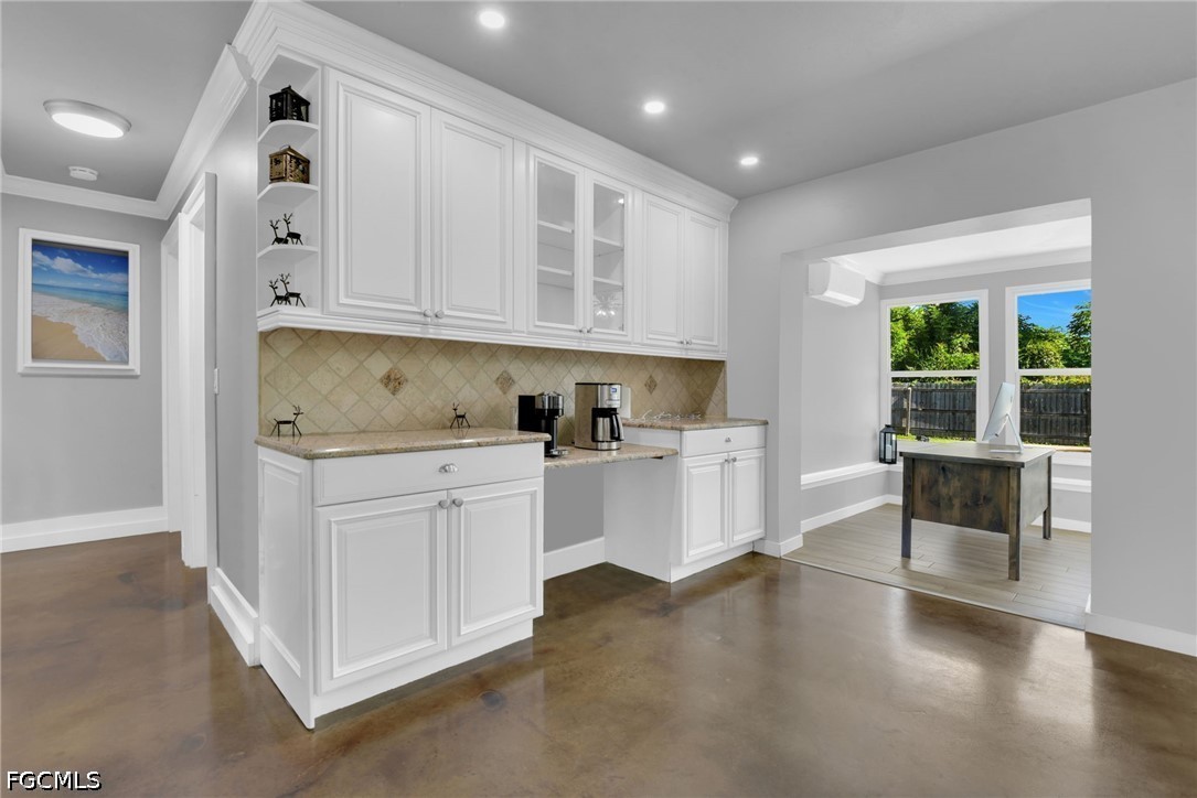 3 Bed Pool Home for Sale in Fort Myers Villas, photo 11