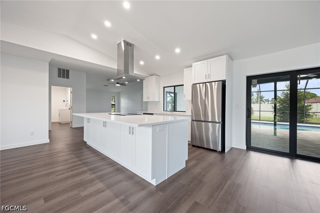 3 Bed Pool Home for Sale in Cape Coral, photo 11
