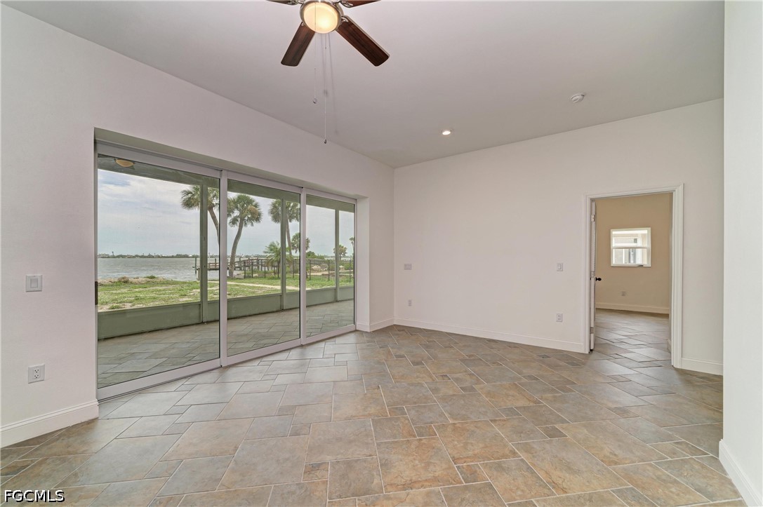 3 Bed Waterfront Home for Sale in Englewood, photo 11