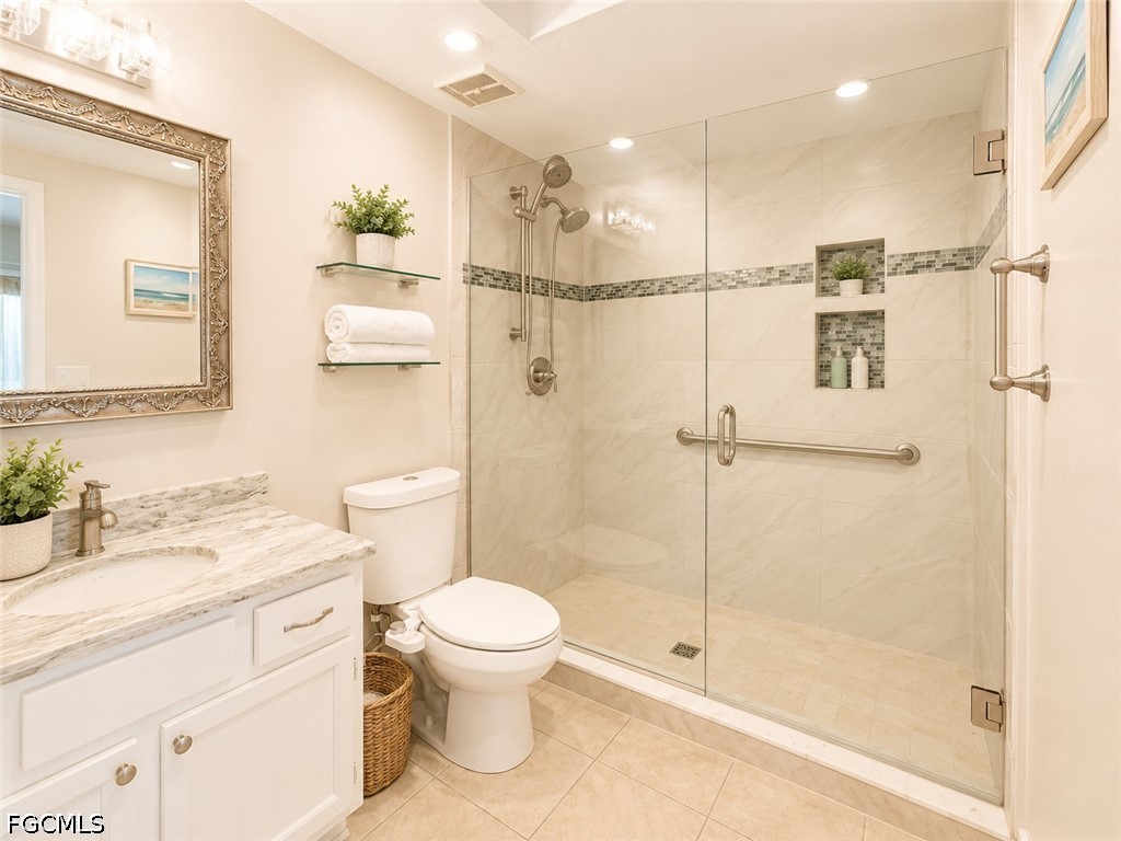 2 Bed Waterfront Home for Sale in Casa Bonita, photo 11