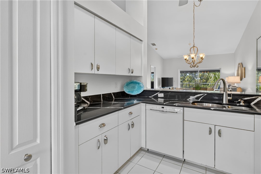2 Bed Condominium for Sale in Heathermoor, photo 11
