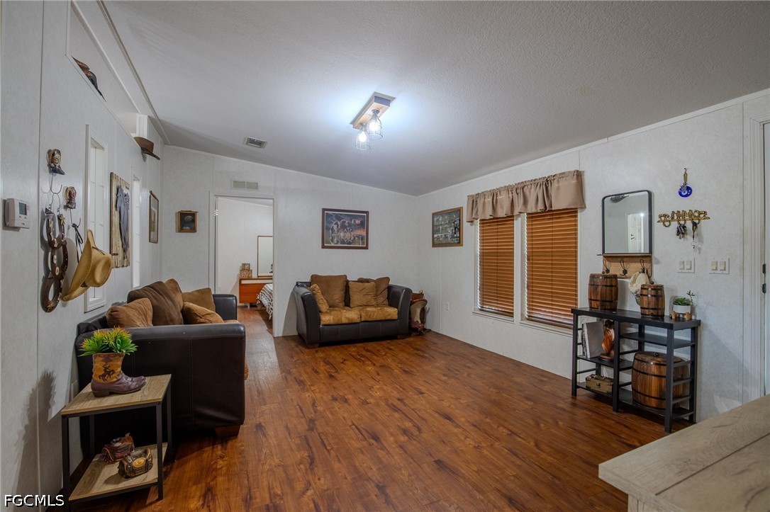 3 Bed ManufacturedHome for Sale in Clewiston, photo 11