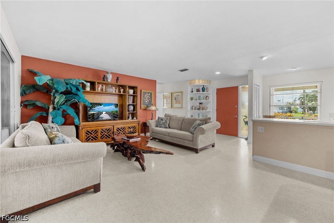 3 Bed Waterfront Home for Sale in Cape Coral, photo 11
