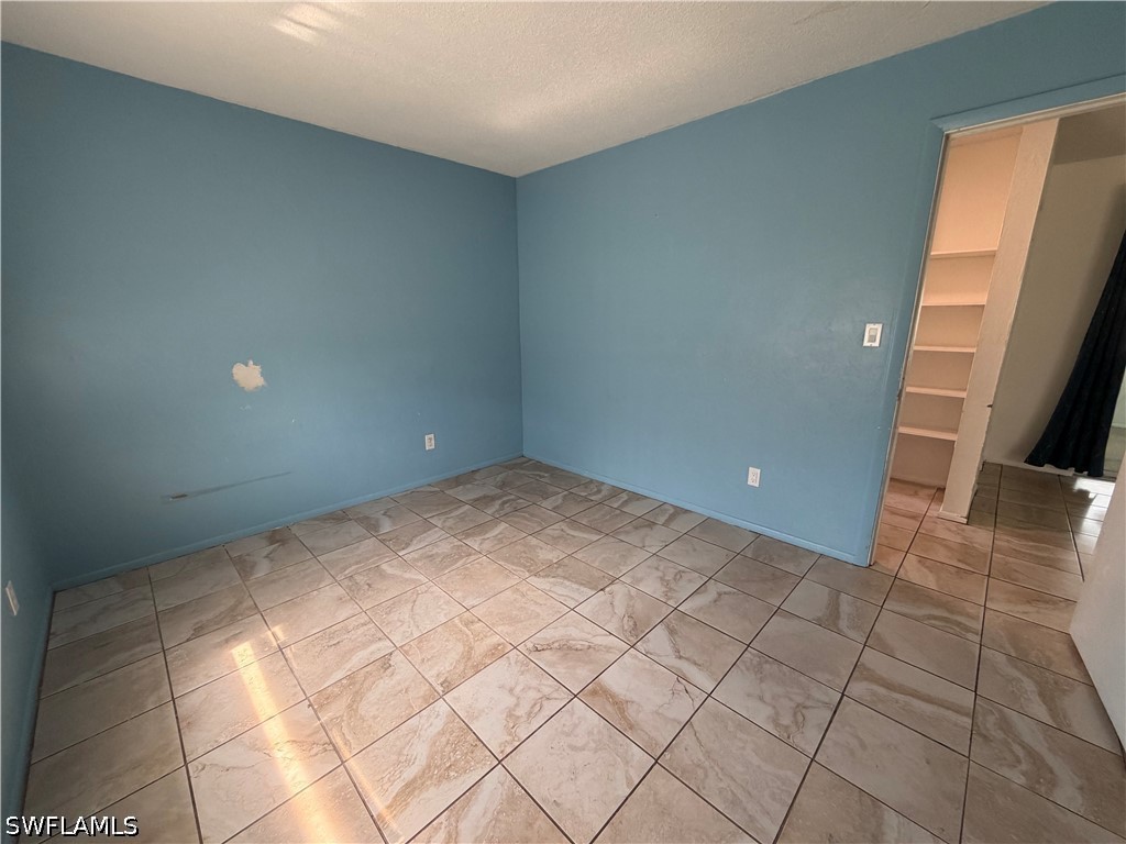 1 Bed SingleFamilyResidence for Sale in Lehigh Acres, photo 11