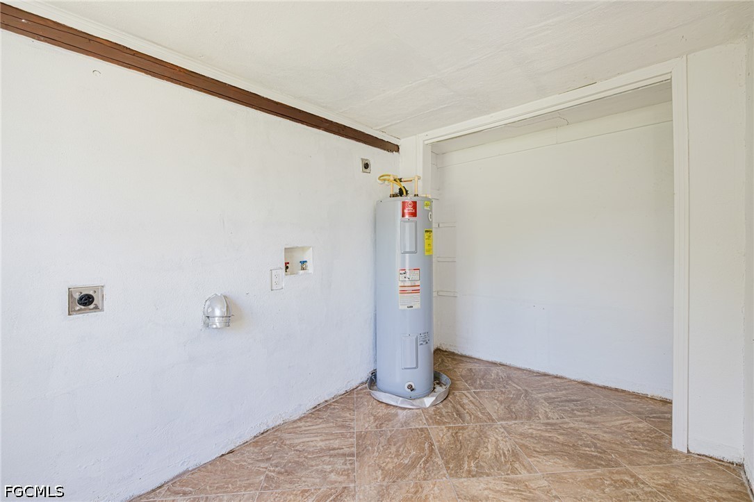 3 Bed SingleFamilyResidence for Sale in Fort Myers, photo 11