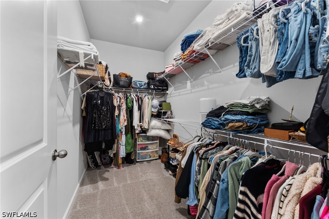 2 Bed Condominium for Sale in Arboretum, photo 11