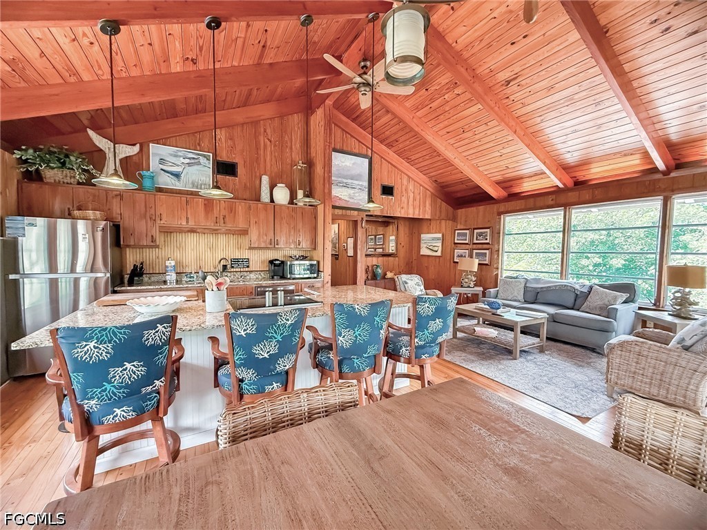 2 Bed SingleFamilyResidence for Sale in Upper Captiva, photo 11