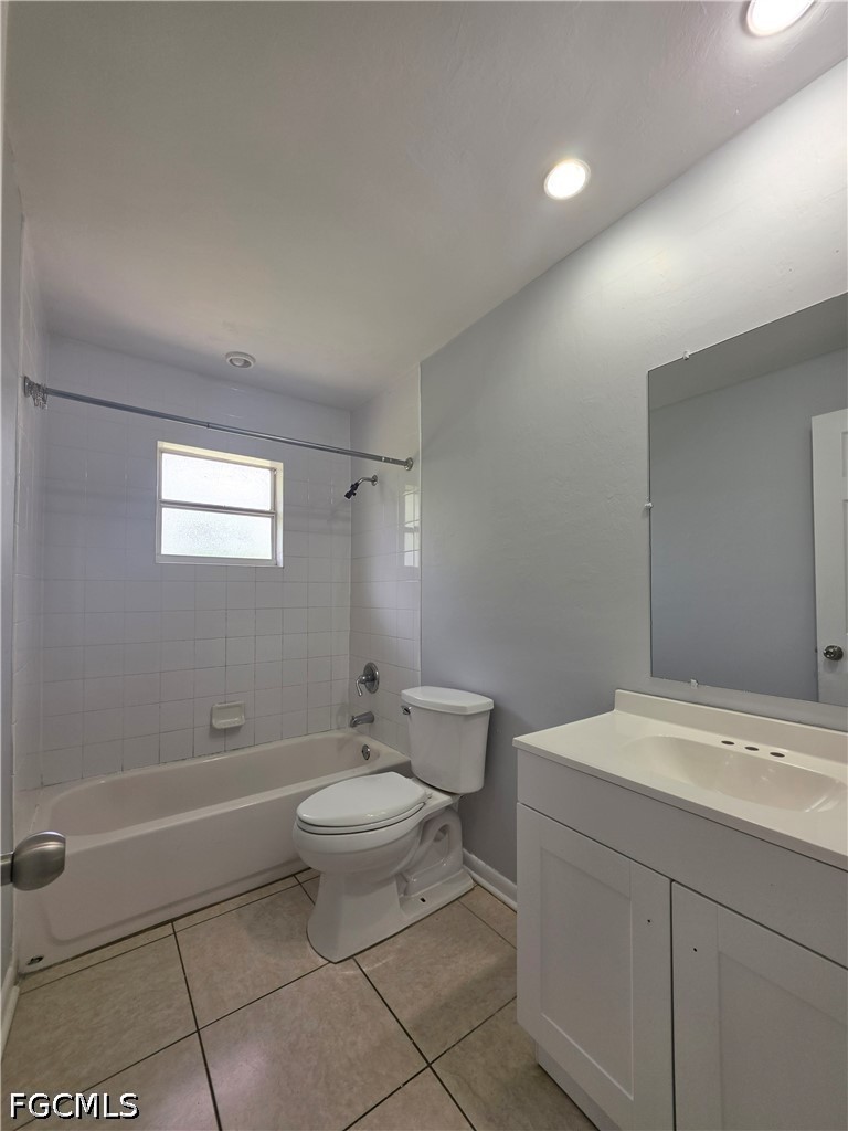 2 Bed SingleFamilyResidence for Sale in Pine Manor, photo 11