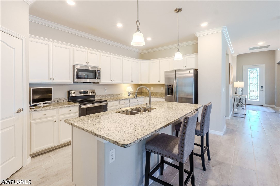 3 Bed SingleFamilyResidence for Sale in Estero, photo 11