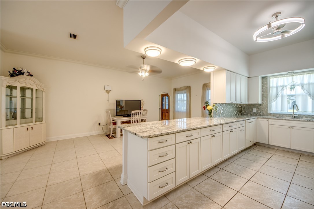 2 Bed Waterfront Home for Sale in Cape Coral, photo 11