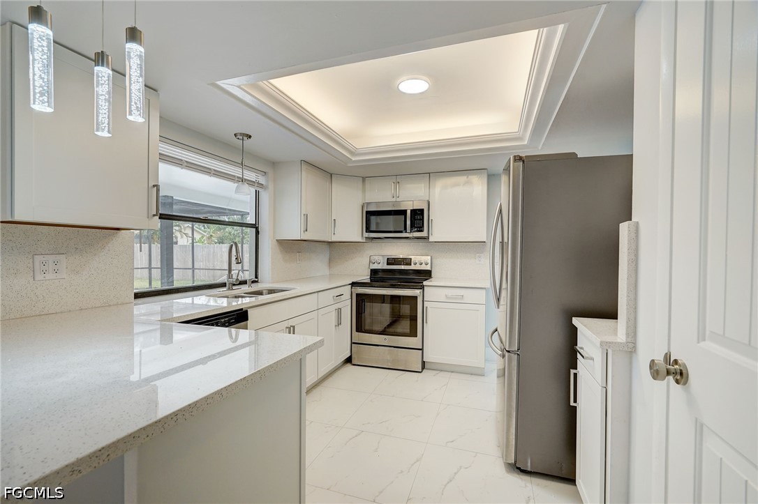 3 Bed Pool Home for Sale in Cape Coral, photo 11