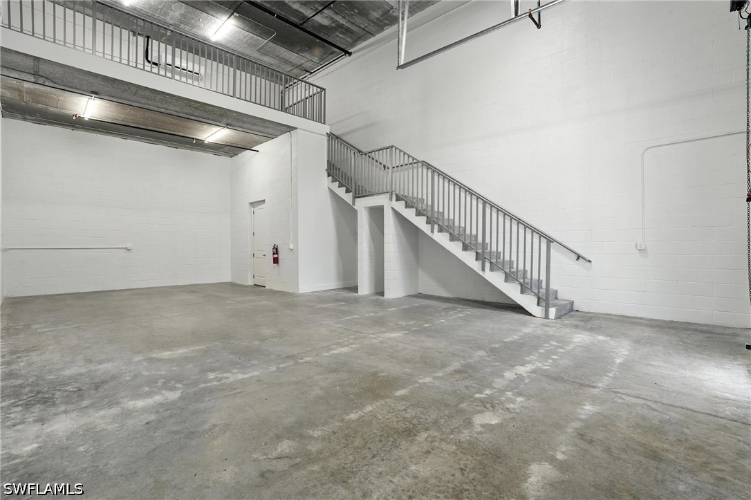 Office for Sale in Fort Myers, photo 11
