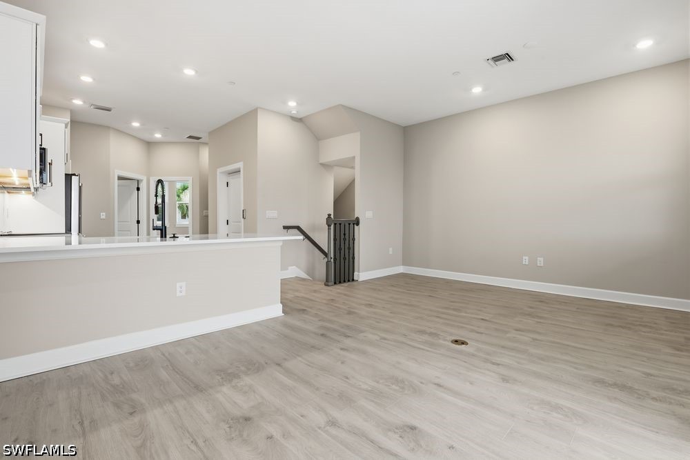 4 Bed Condominium for Sale in Seahaven, photo 11
