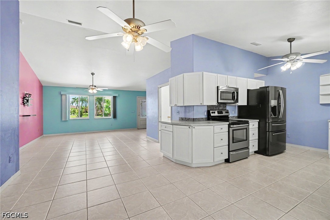 3 Bed Pool Home for Sale in Cape Coral, photo 11