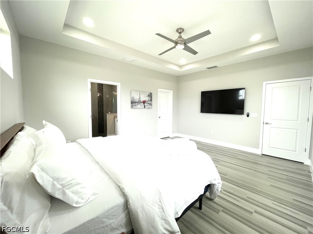 4 Bed Waterfront Home for Sale in Cape Coral, photo 11