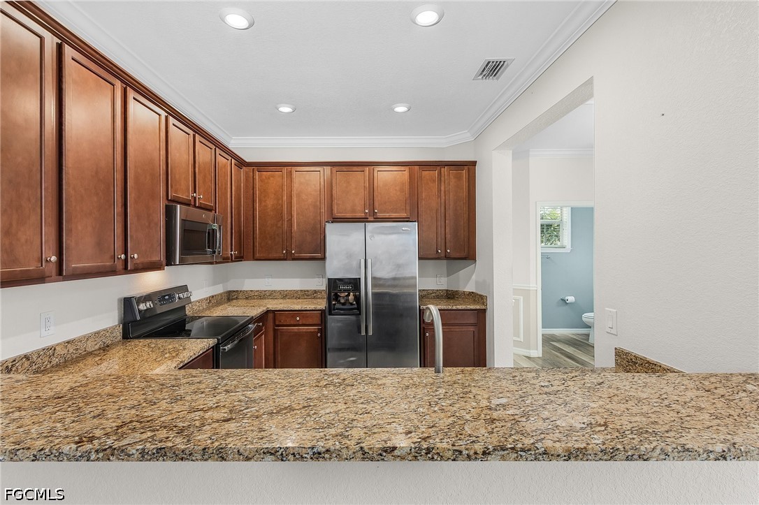 3 Bed Waterfront Home for Sale in Fort Myers, photo 11