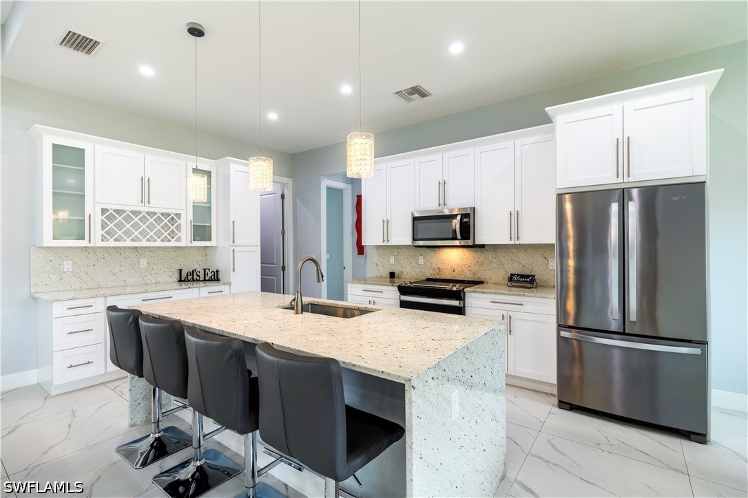 3 Bed SingleFamilyResidence for Sale in Naples, photo 11
